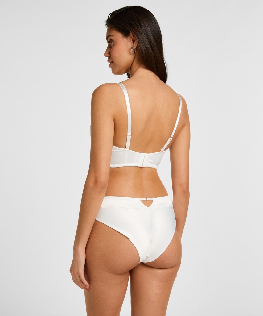 HKM:4